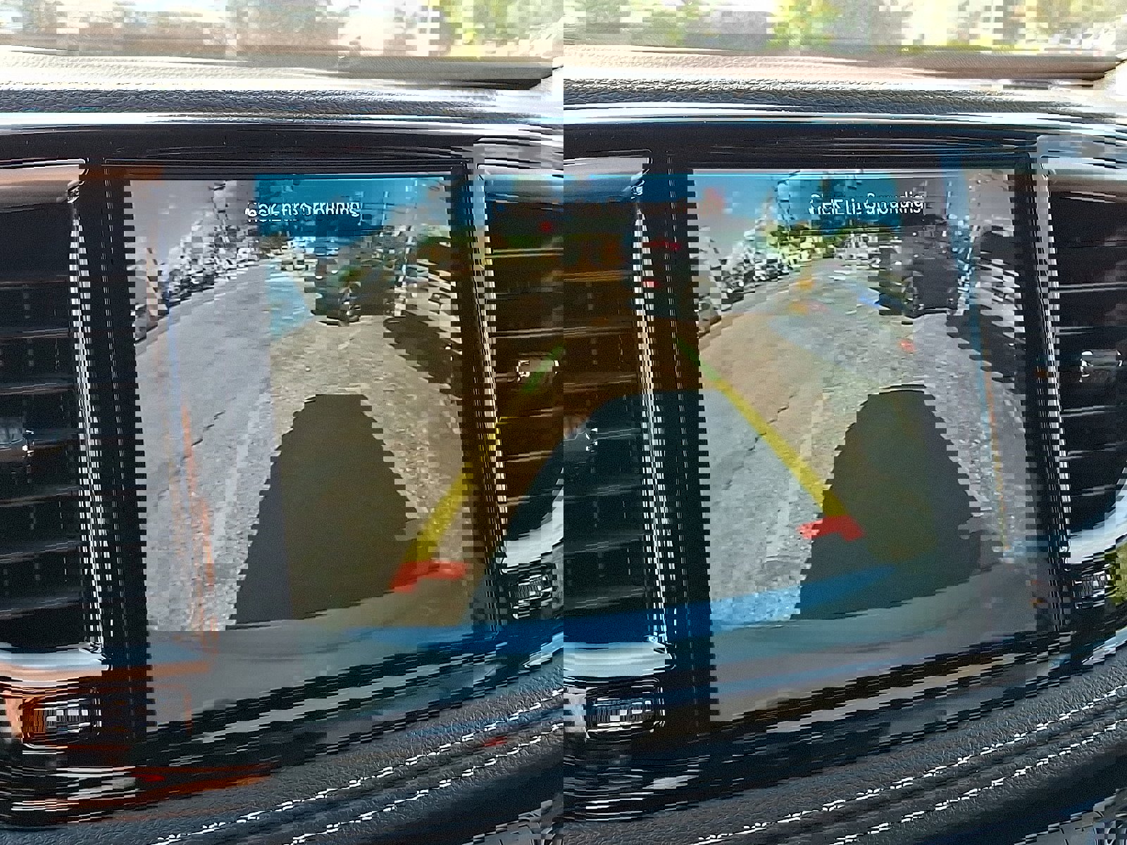 New 2026 Chrysler Pacifica Select image 16