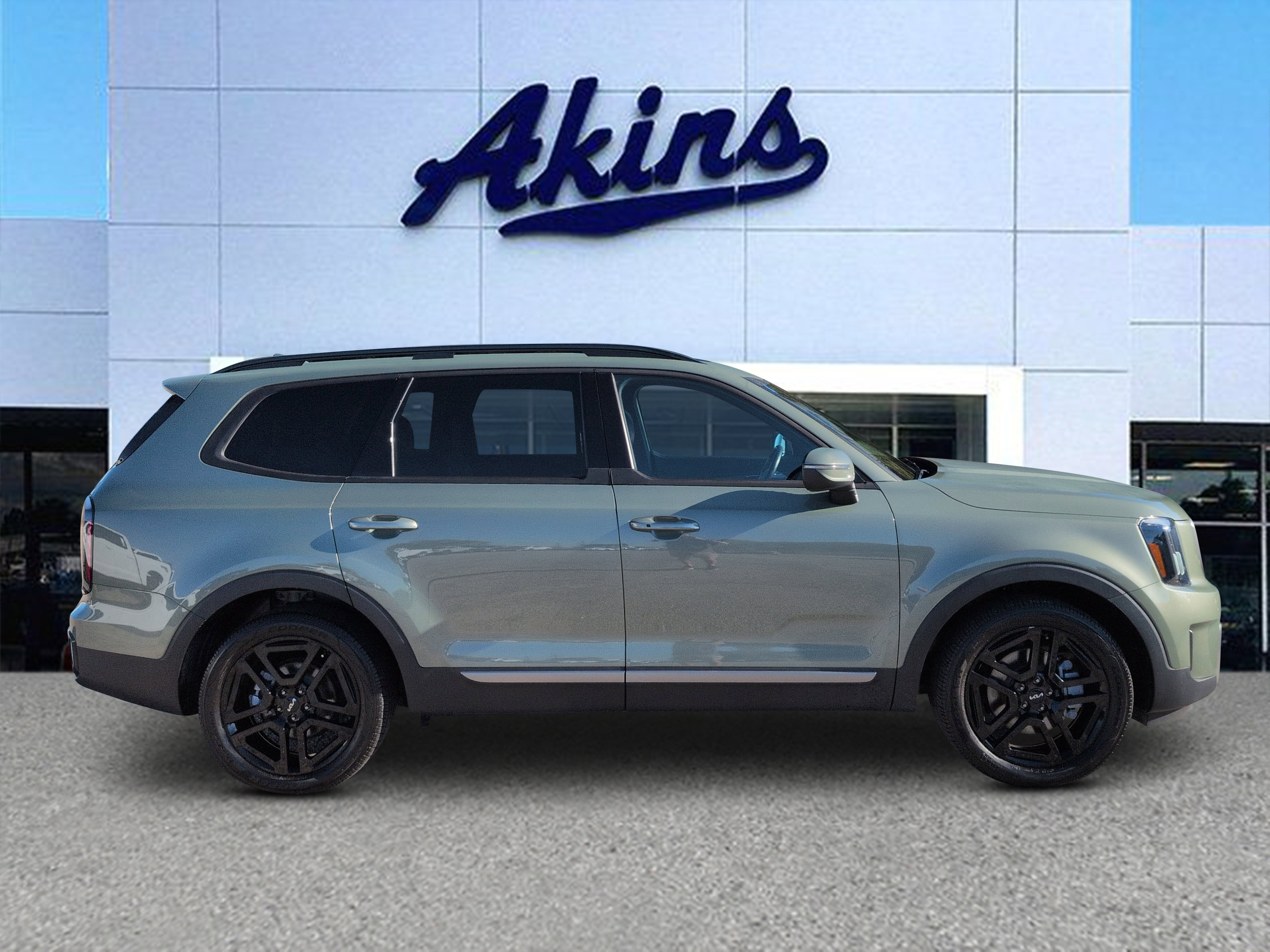 Used 2023 Kia Telluride EX X-Line AWD/4WD image 1