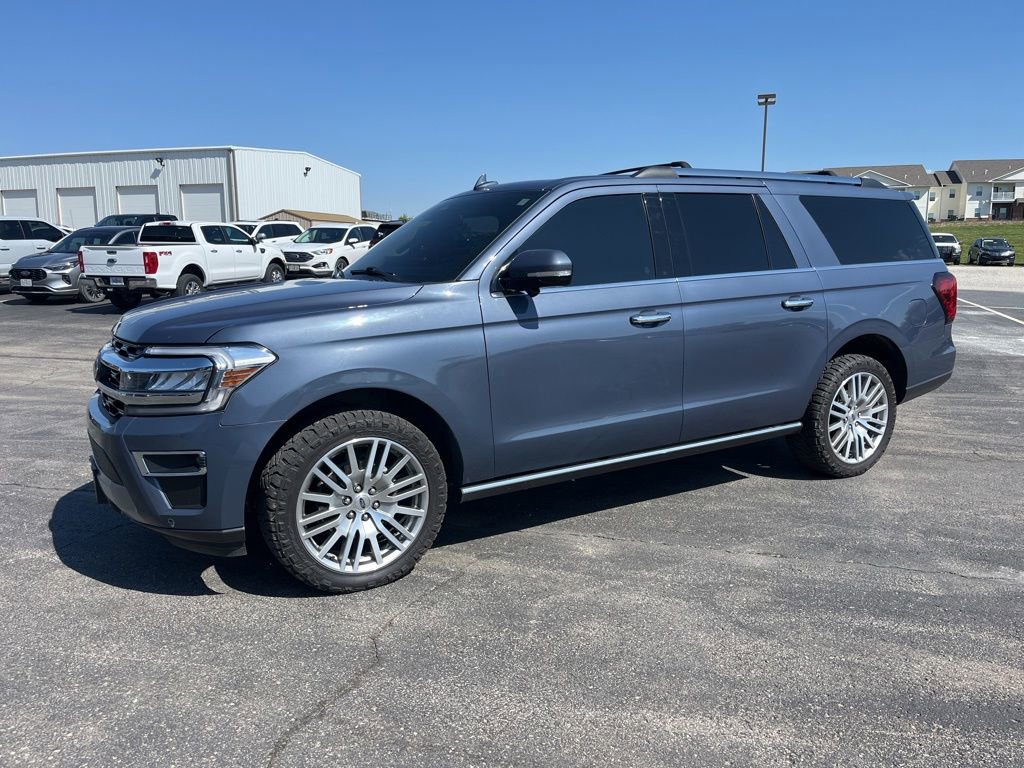 Used 2023 Ford Expedition Max Limited AWD/4WD image 1