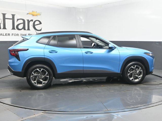 Used 2026 Chevrolet Trax LT w/ LT Convenience Package FWD image 41