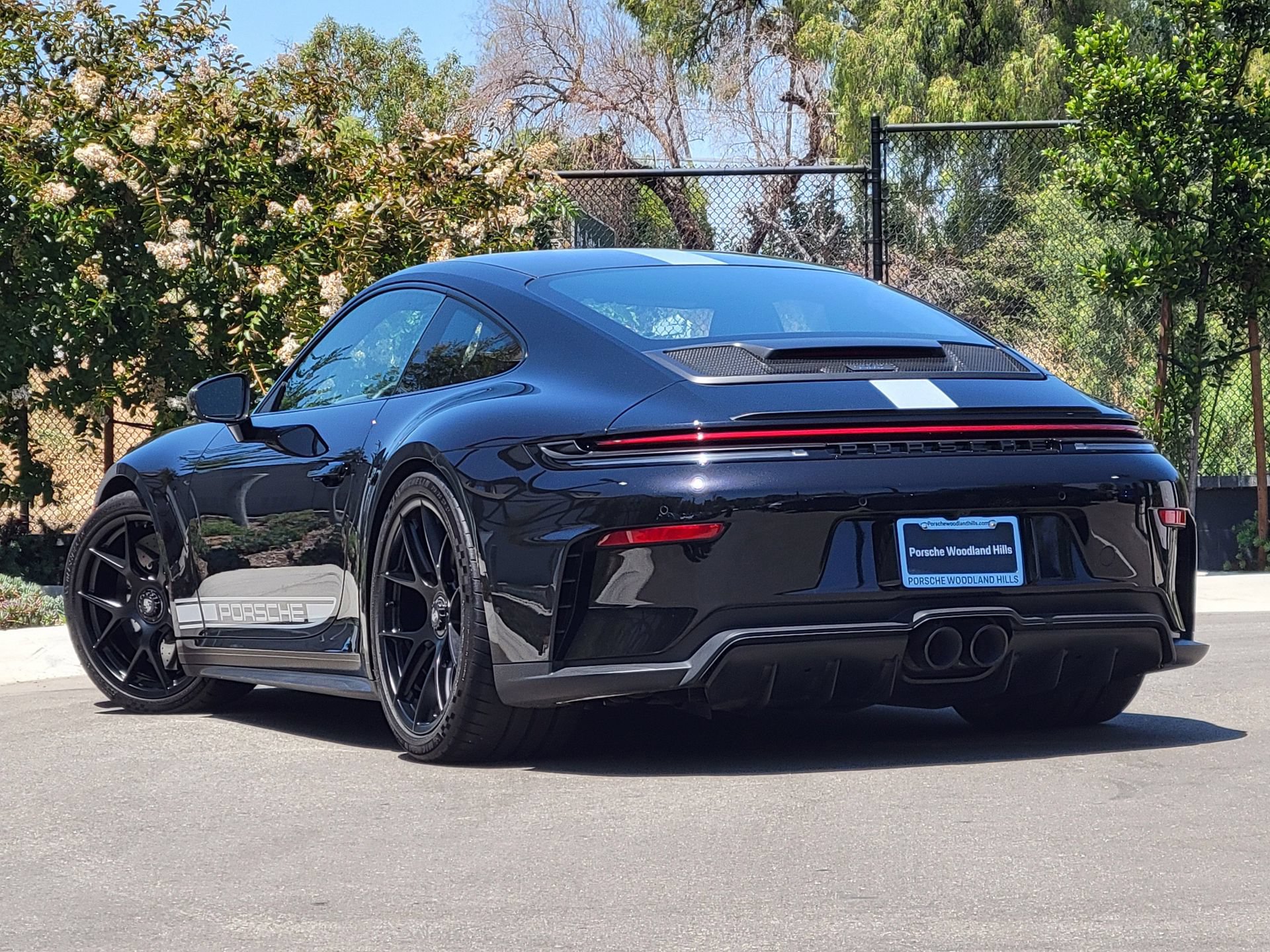 Used 2025 Porsche 911 GT3 RWD image 3
