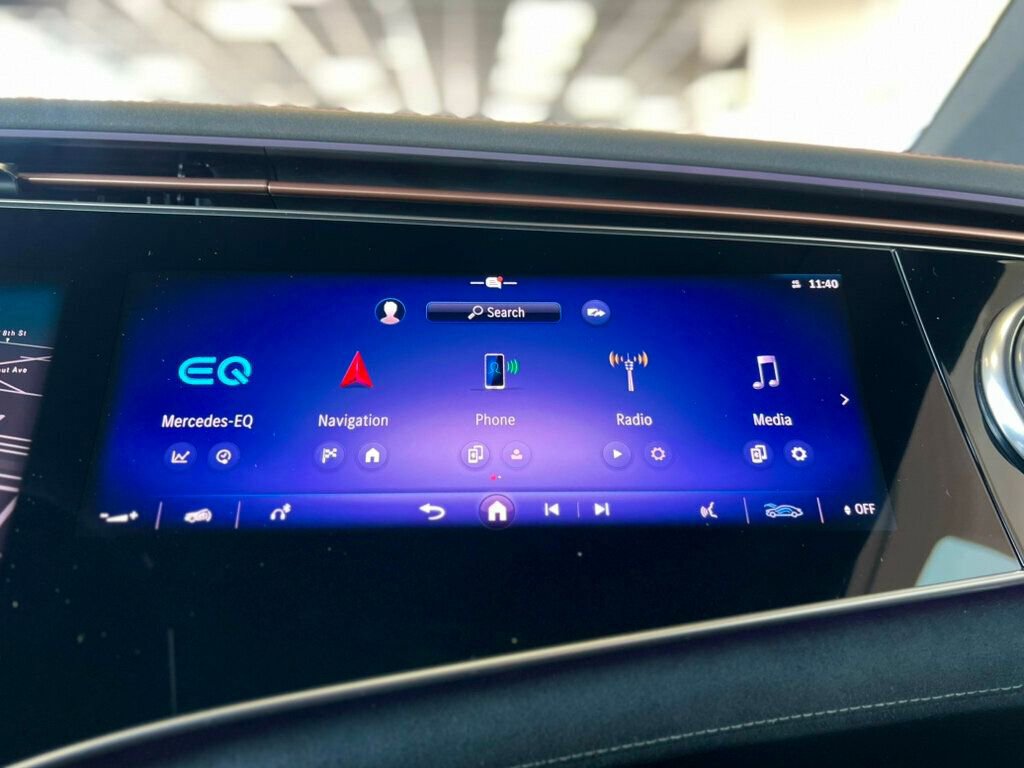 Used 2023 Mercedes-Benz EQS 580 4MATIC Sedan image 35