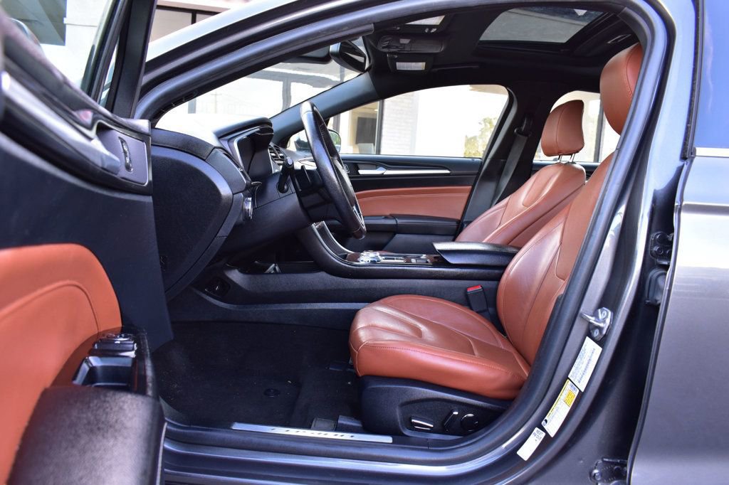 Used 2020 Ford Fusion Titanium image 14