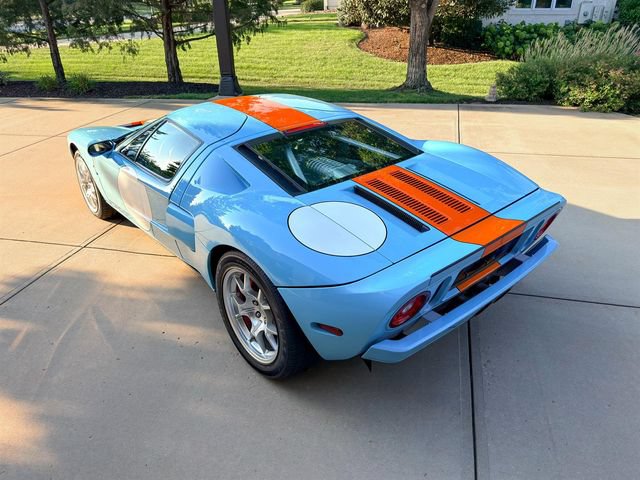 Used 2006 Ford GT RWD image 96