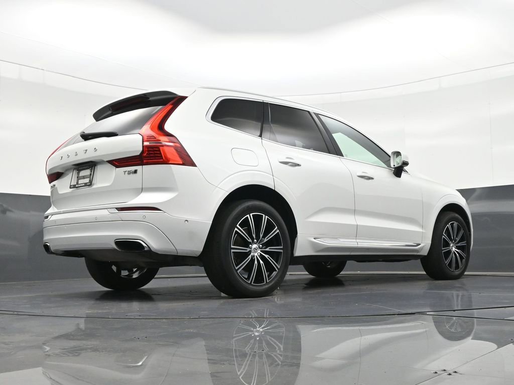 Used 2018 Volvo XC60 T5 Inscription w/ Convenience Package image 26