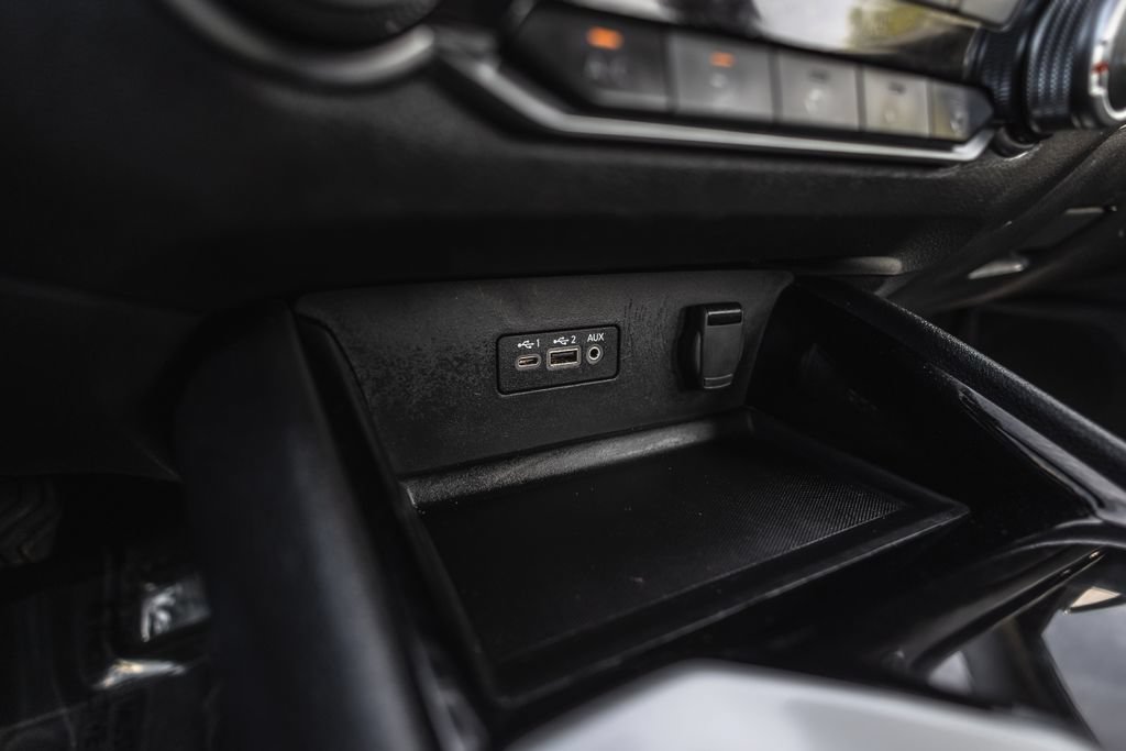Used 2024 Nissan Altima 2.5 SV FWD image 16
