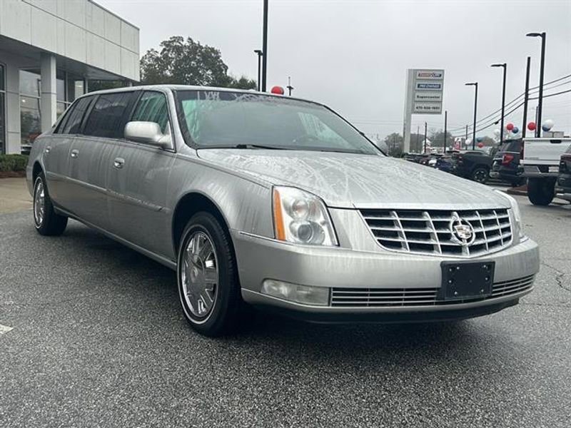Used 2008 Cadillac DTS 1SH image 4