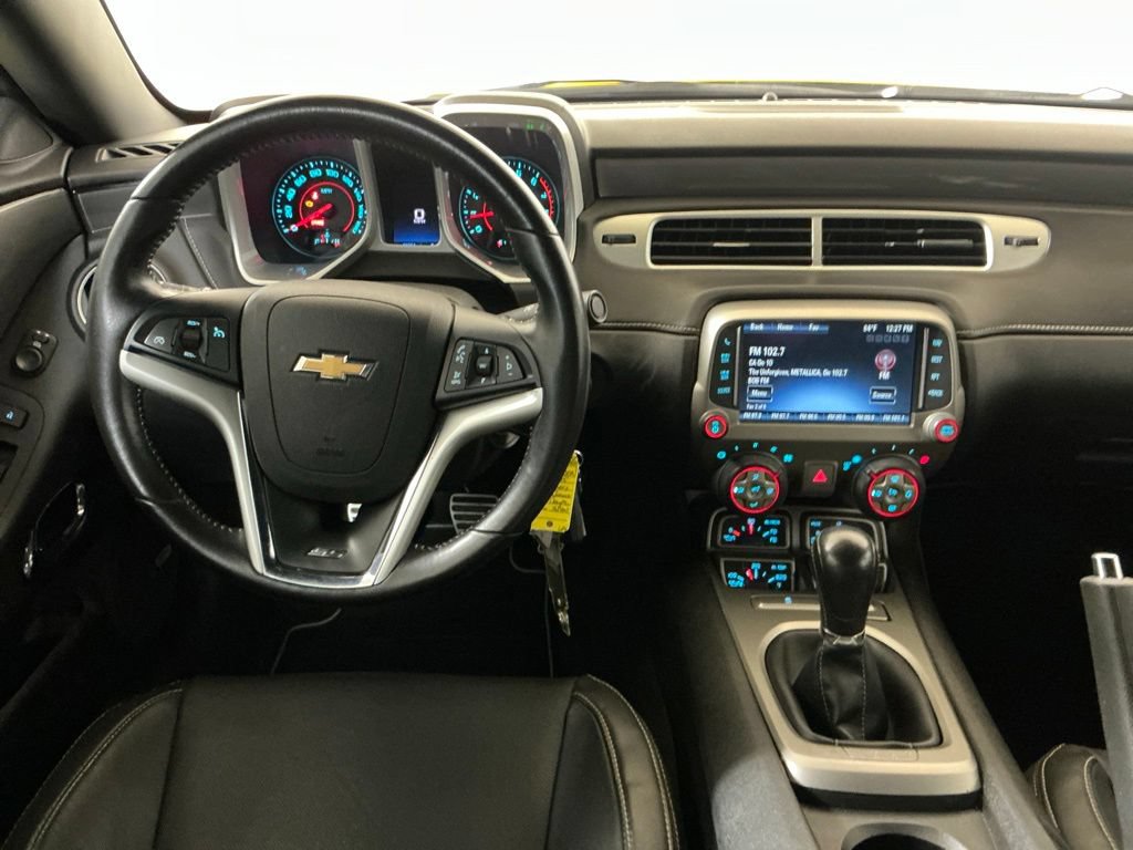Used 2015 Chevrolet Camaro SS RWD image 9