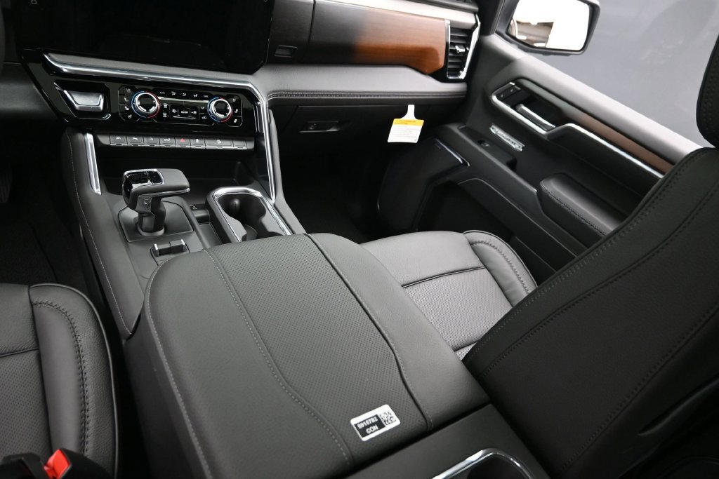 New 2026 GMC Sierra 1500 Denali AWD/4WD image 15