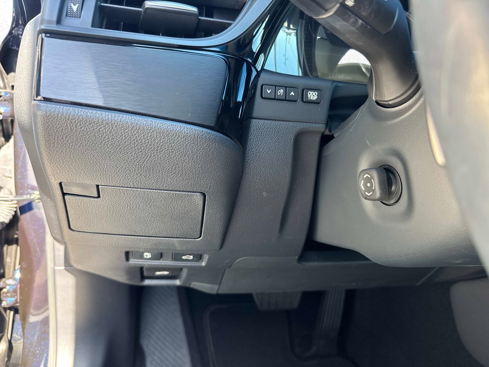 Used 2025 Lexus ES 350 w/ Premium Package FWD image 31