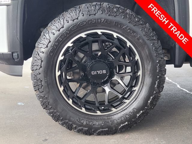 Used 2024 GMC Sierra 2500 Denali w/ Denali Reserve Package AWD/4WD image 9