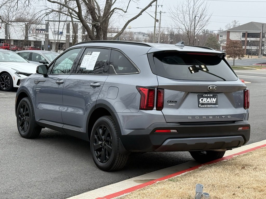 Certified 2021 Kia Sorento S image 5