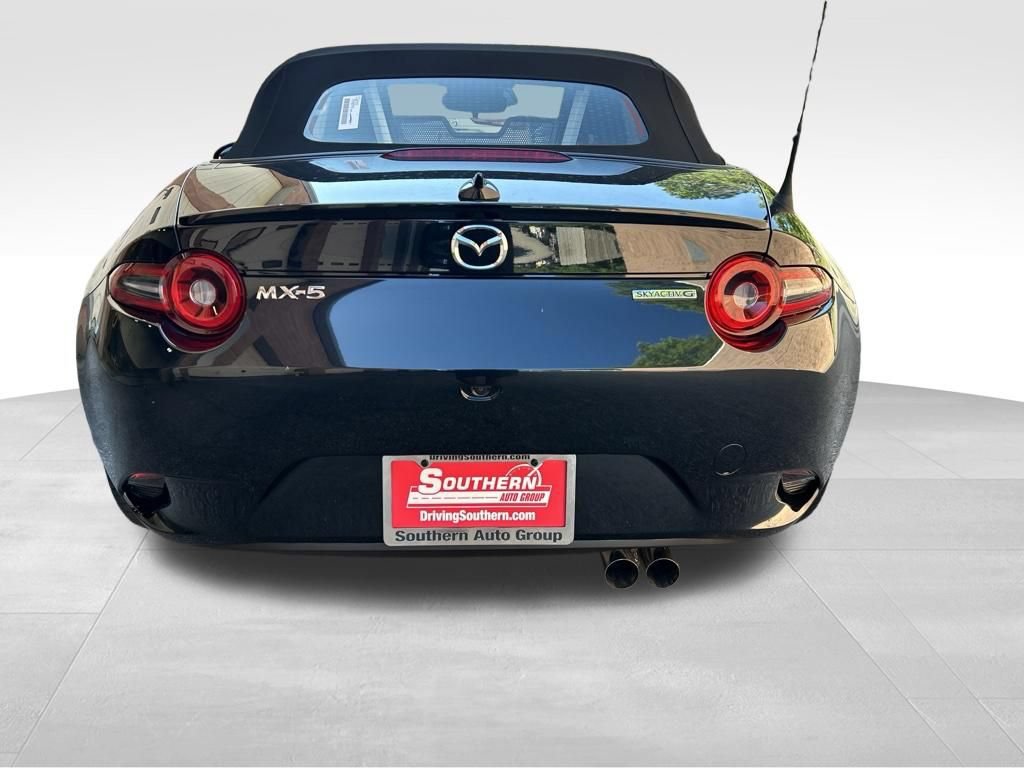 New 2026 MAZDA MX-5 Miata Club RWD image 4