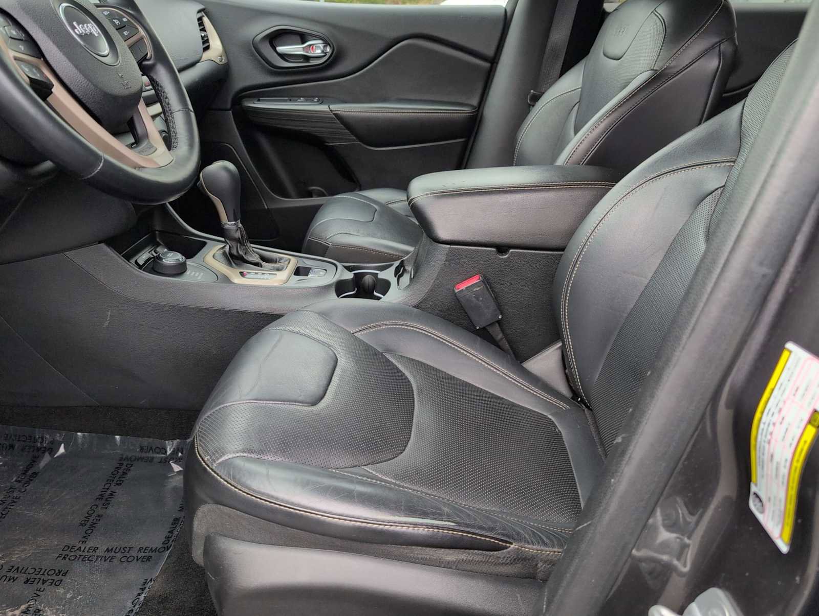 Used 2015 Jeep Cherokee Limited w/ Luxury Group image 17