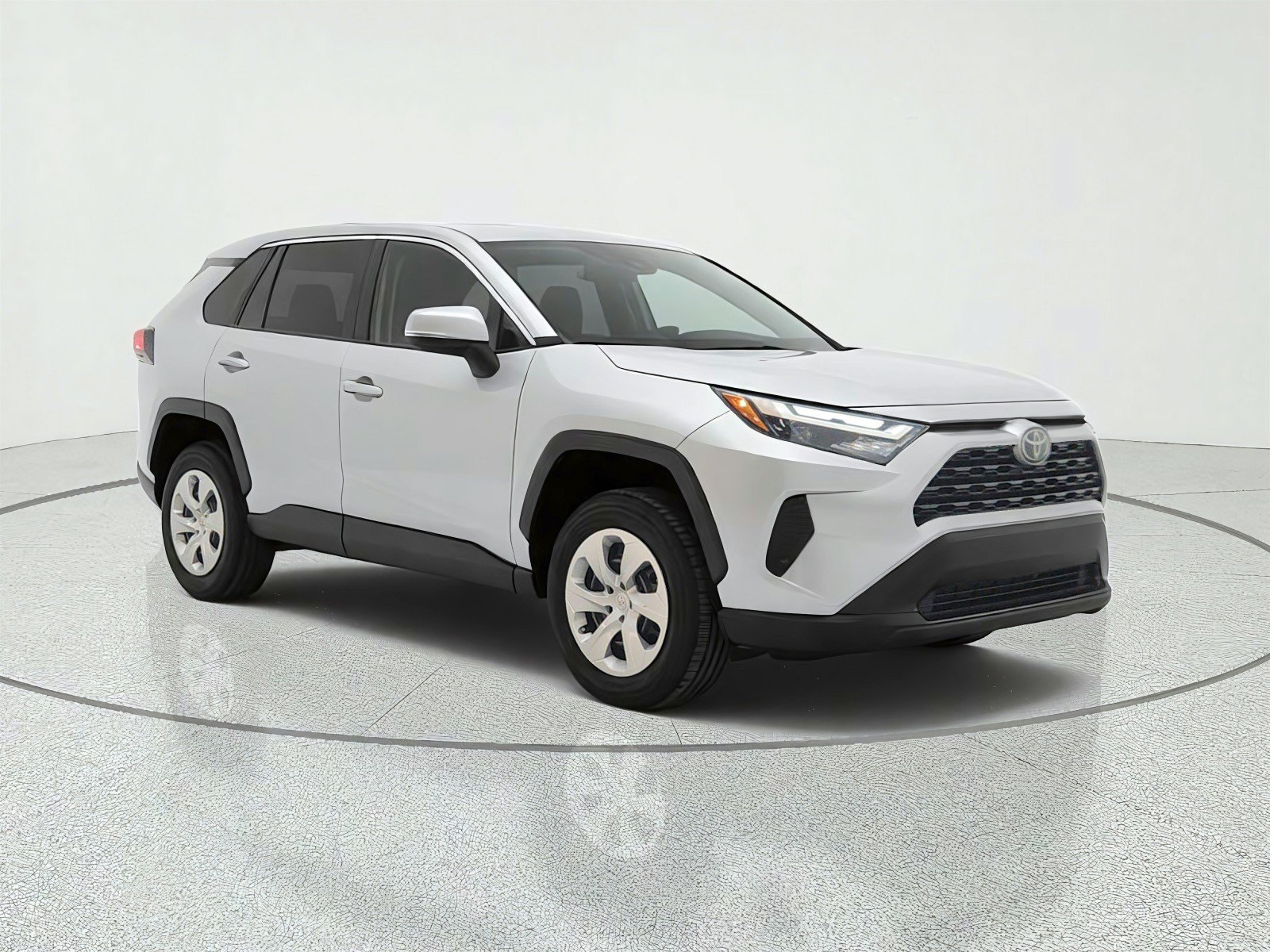 Used 2025 Toyota RAV4 LE FWD image 3