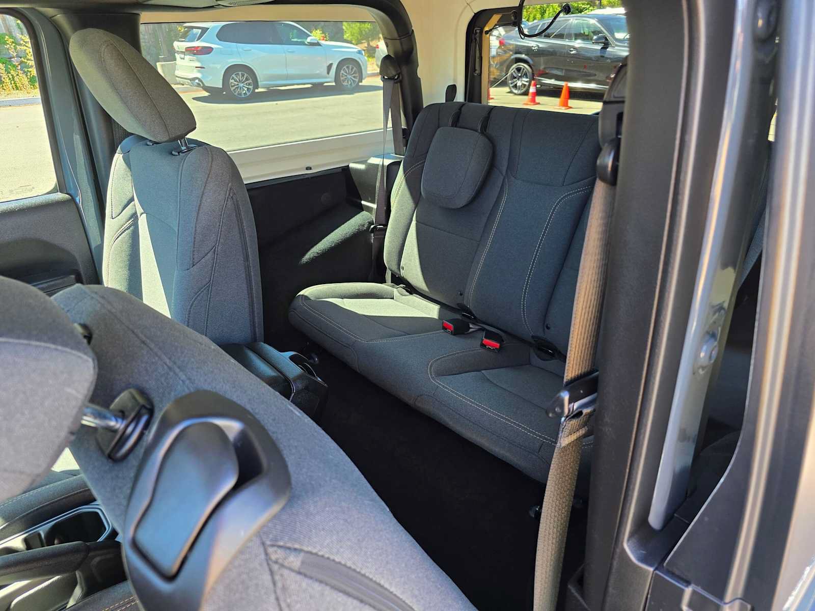 Used 2024 Jeep Wrangler Sport AWD/4WD image 15