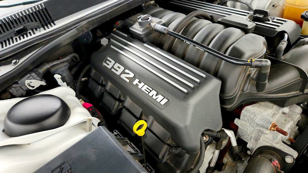 Used 2012 Dodge Challenger SRT8 RWD image 27