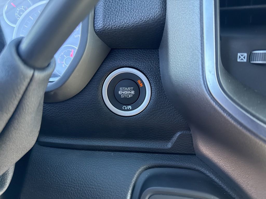 New 2025 RAM 2500 Big Horn AWD/4WD image 17
