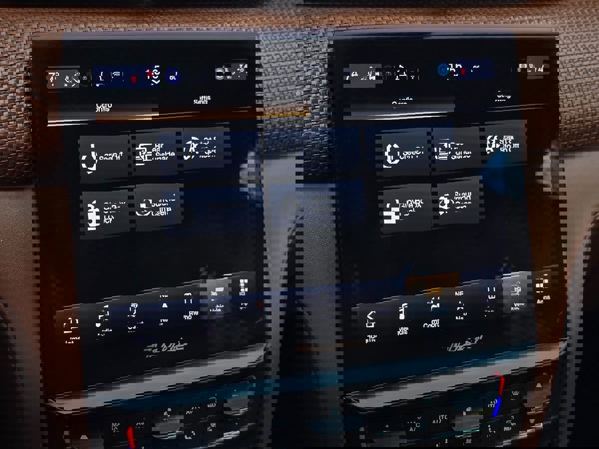 Used 2022 Maserati Quattroporte Modena image 36