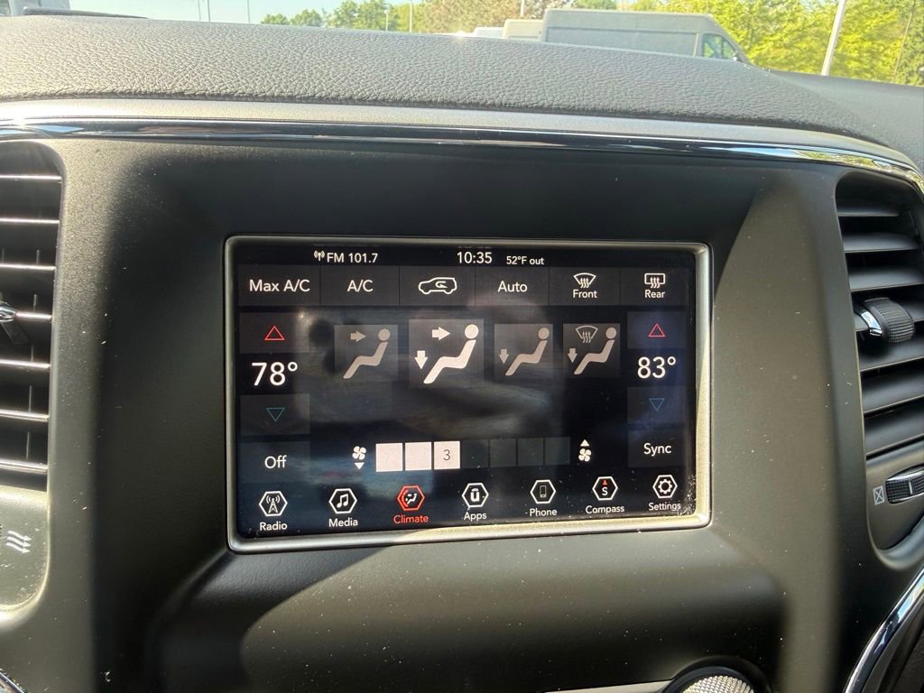 Used 2018 Jeep Grand Cherokee Laredo AWD/4WD image 20