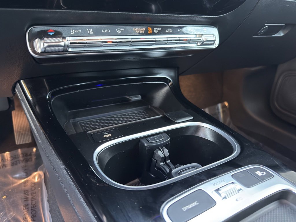 Used 2025 Mercedes-Benz CLA 250 image 25