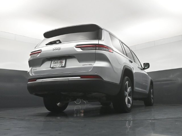 Used 2025 Jeep Grand Cherokee L Limited AWD/4WD image 19