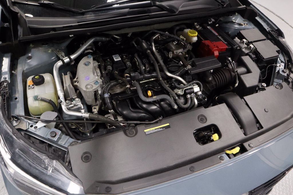 Certified 2025 Nissan Sentra SR w/ SR Premium Package FWD image 15