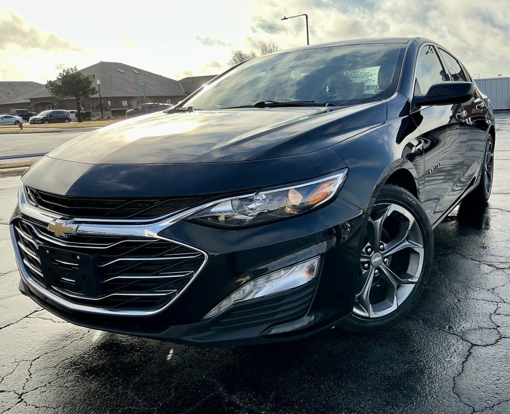 Used 2022 Chevrolet Malibu LT image 3