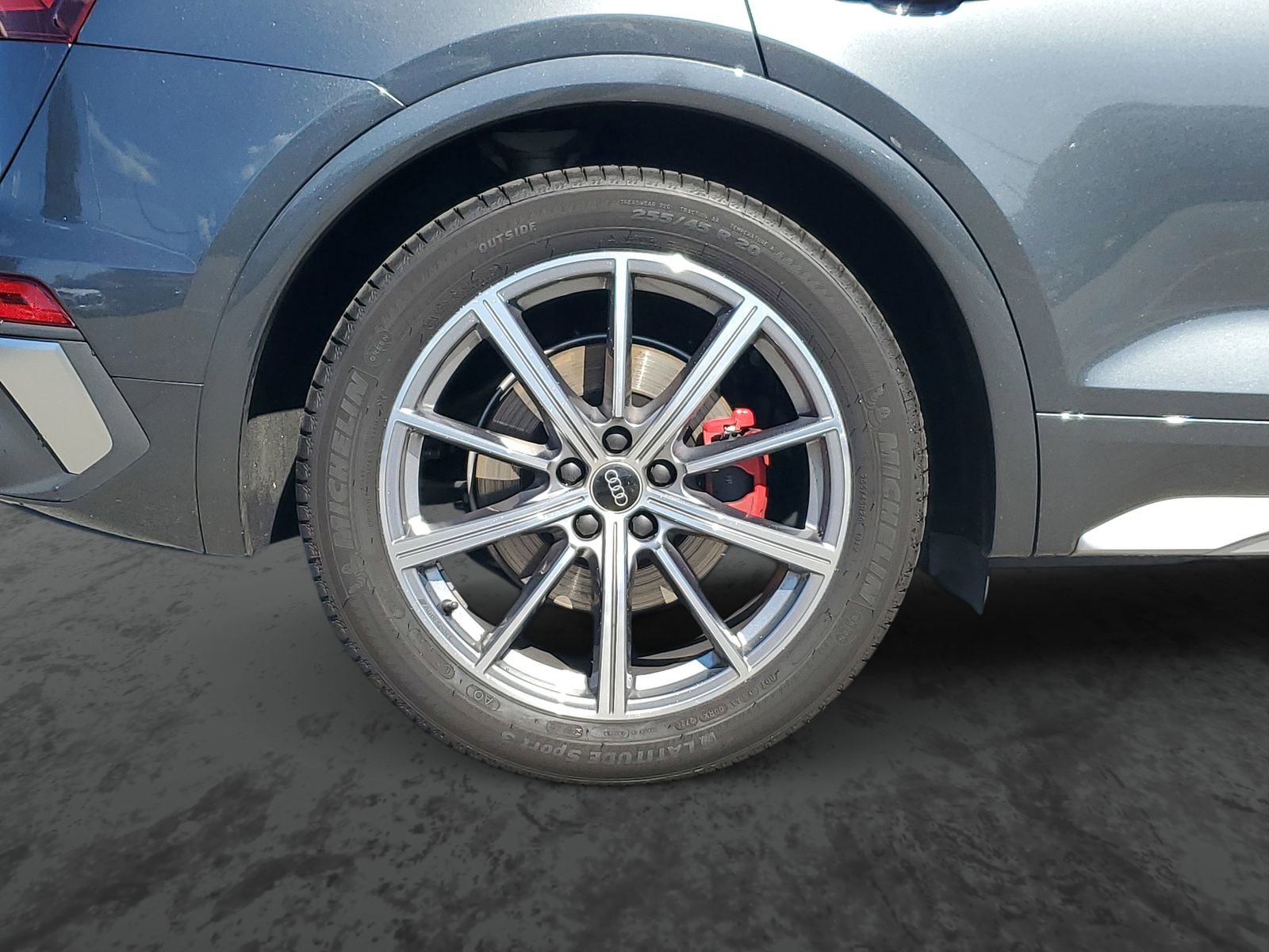 Used 2025 Audi SQ5 Premium Plus w/ Premium Plus Package image 6