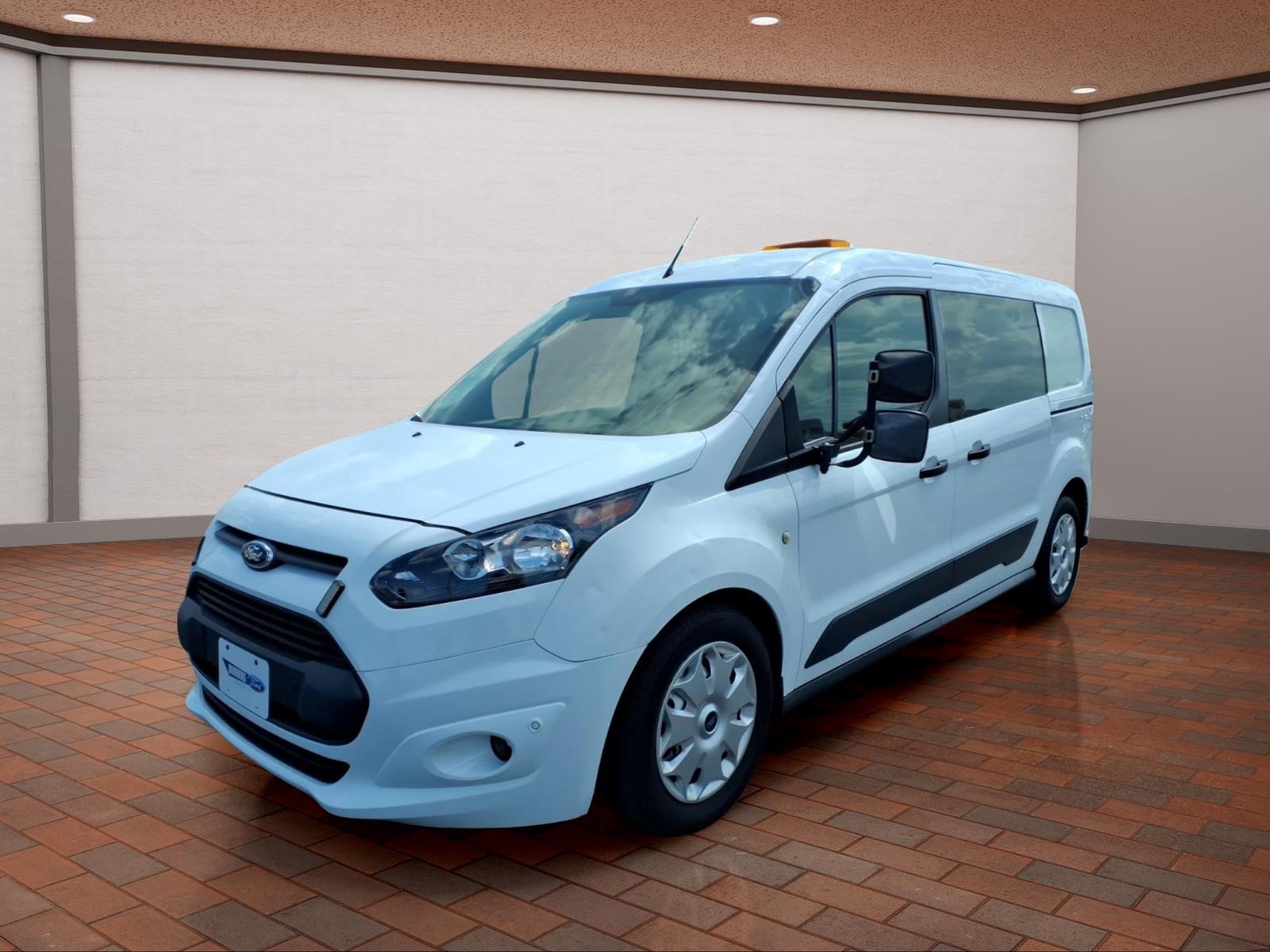 Used 2014 Ford Transit Connect XLT FWD image 4