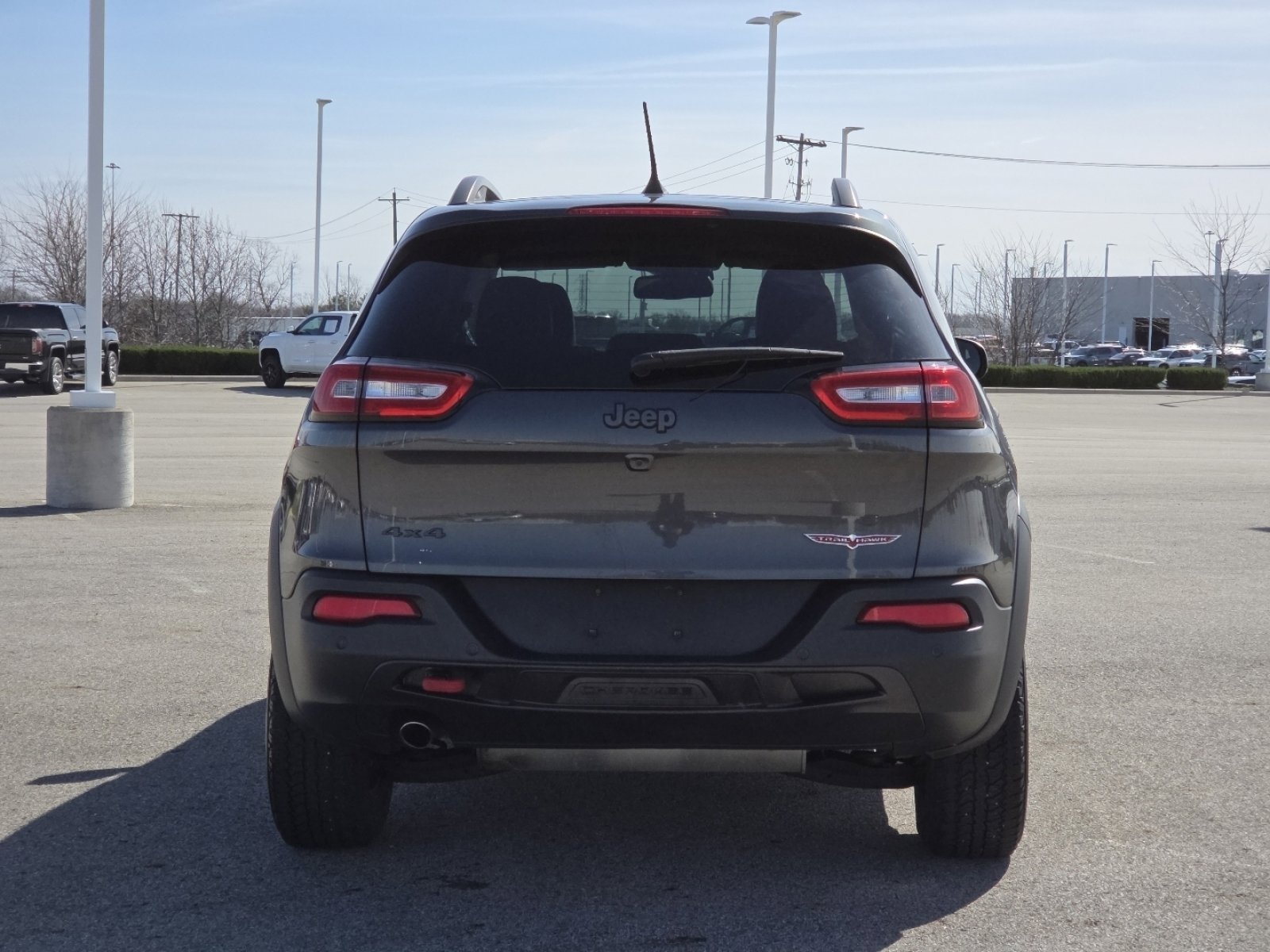 Used 2018 Jeep Cherokee Trailhawk w/ Cold Weather Group AWD/4WD image 18