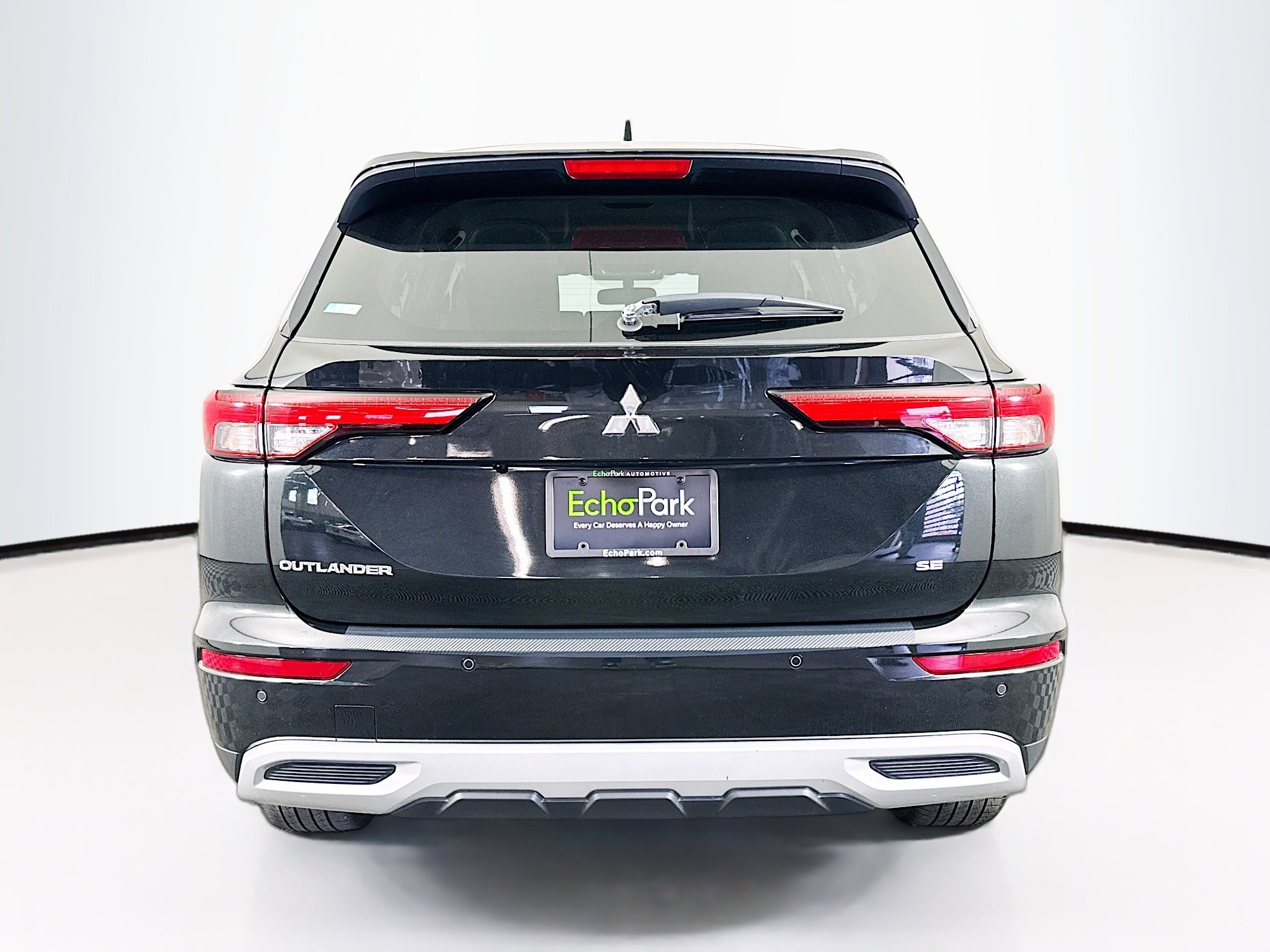 Used 2024 Mitsubishi Outlander SE Black Edition image 7