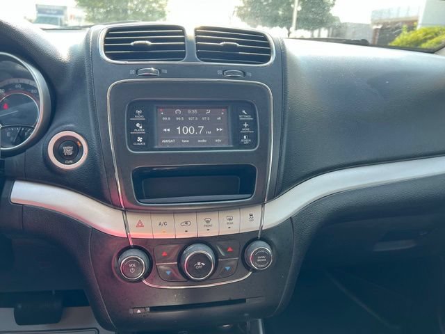 Used 2020 Dodge Journey SE w/ SE Popular Equipment Group FWD image 15