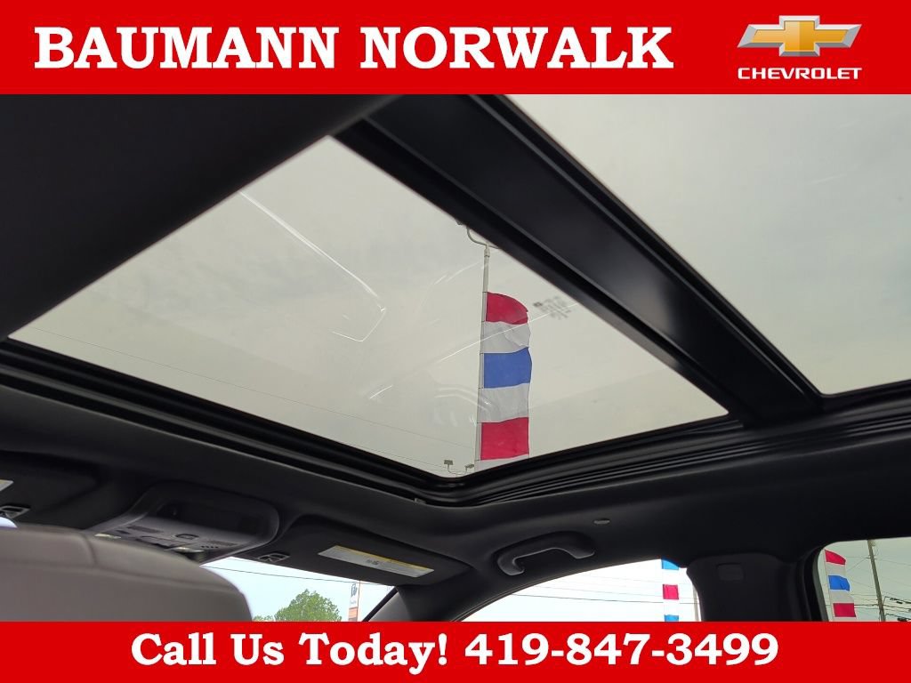 Used 2025 Cadillac XT5 Premium Luxury AWD/4WD image 26