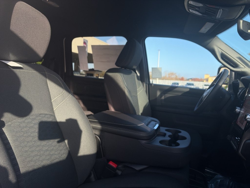 New 2026 RAM 3500 Tradesman AWD/4WD image 26