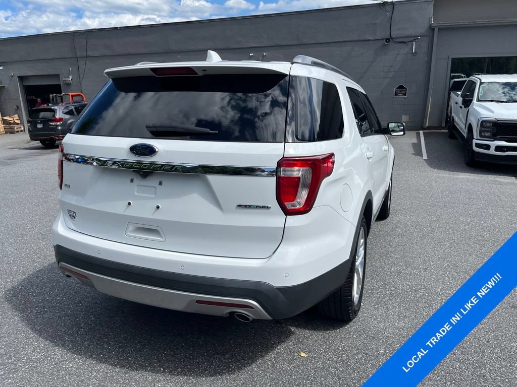 Used 2016 Ford Explorer XLT w/ Equipment Group 202A FWD image 21