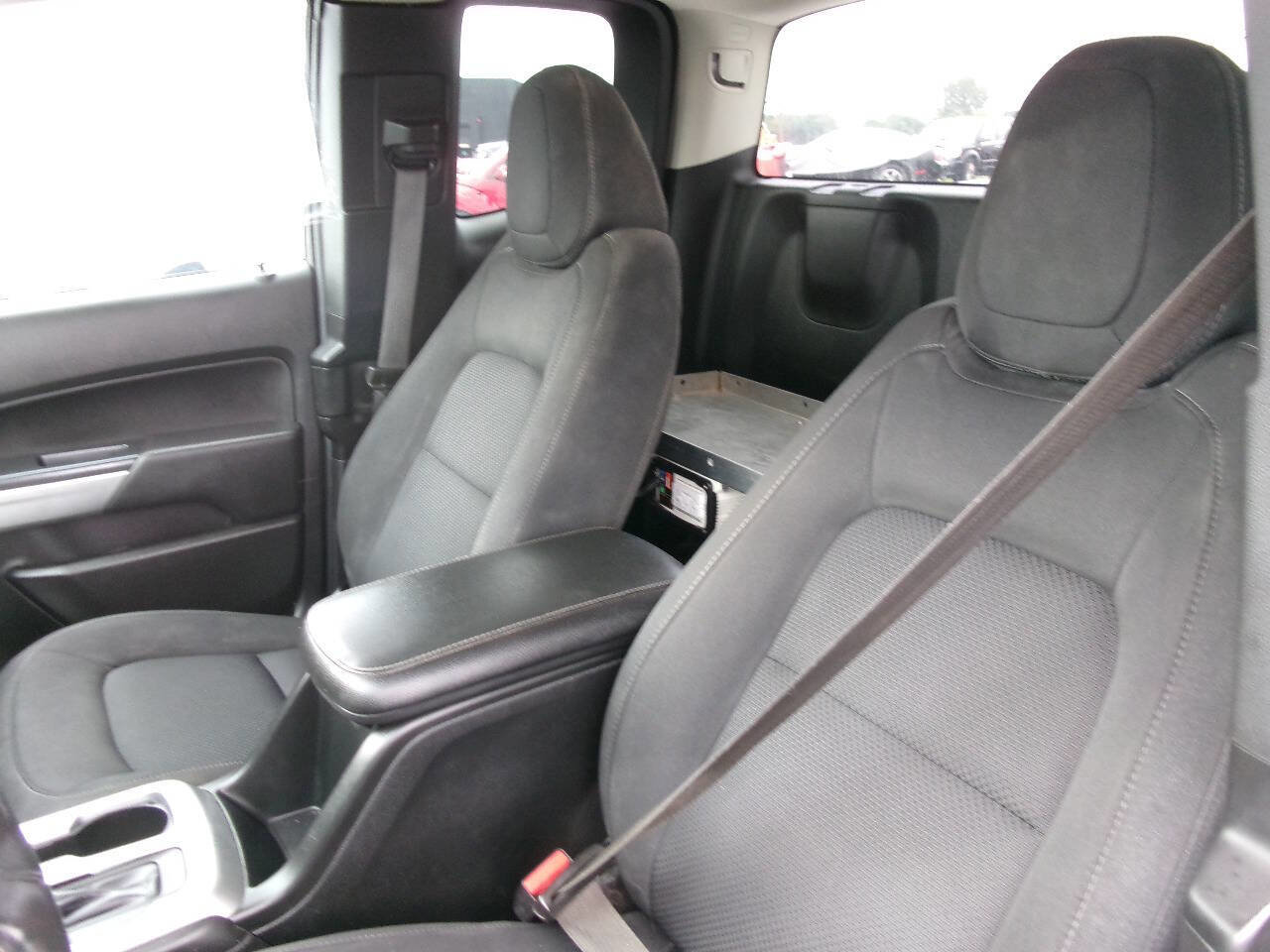 Used 2021 Chevrolet Colorado LT w/ Fleet Safety Package image 14