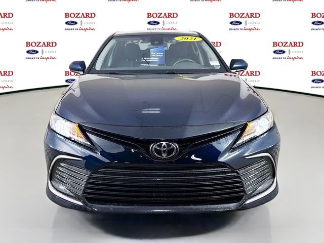 Used 2021 Toyota Camry LE image 2
