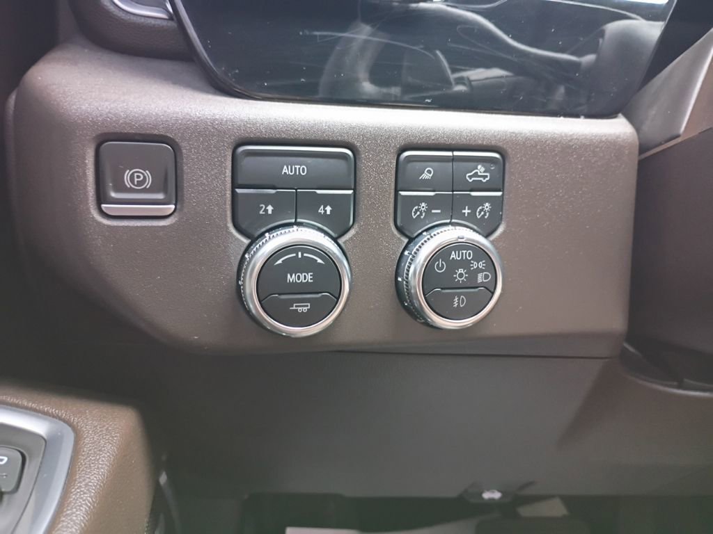 Used 2023 GMC Sierra 1500 SLT w/ SLT Premium Package image 27