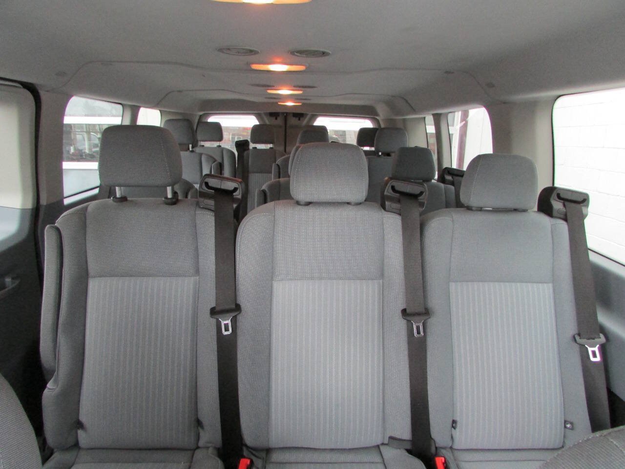 Used 2015 Ford Transit 350 XLT RWD image 8