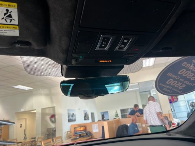 Used 2019 Jaguar F-PACE SVR image 19