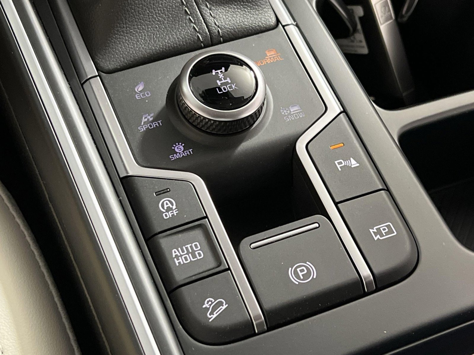 New 2025 Kia Sorento S image 32