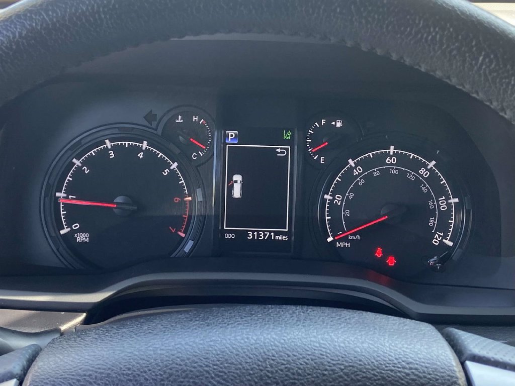 Used 2023 Toyota 4Runner SR5 Premium w/ Moonroof Package RWD image 35