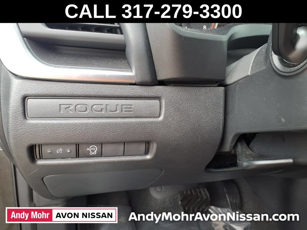 Used 2024 Nissan Rogue S FWD image 18