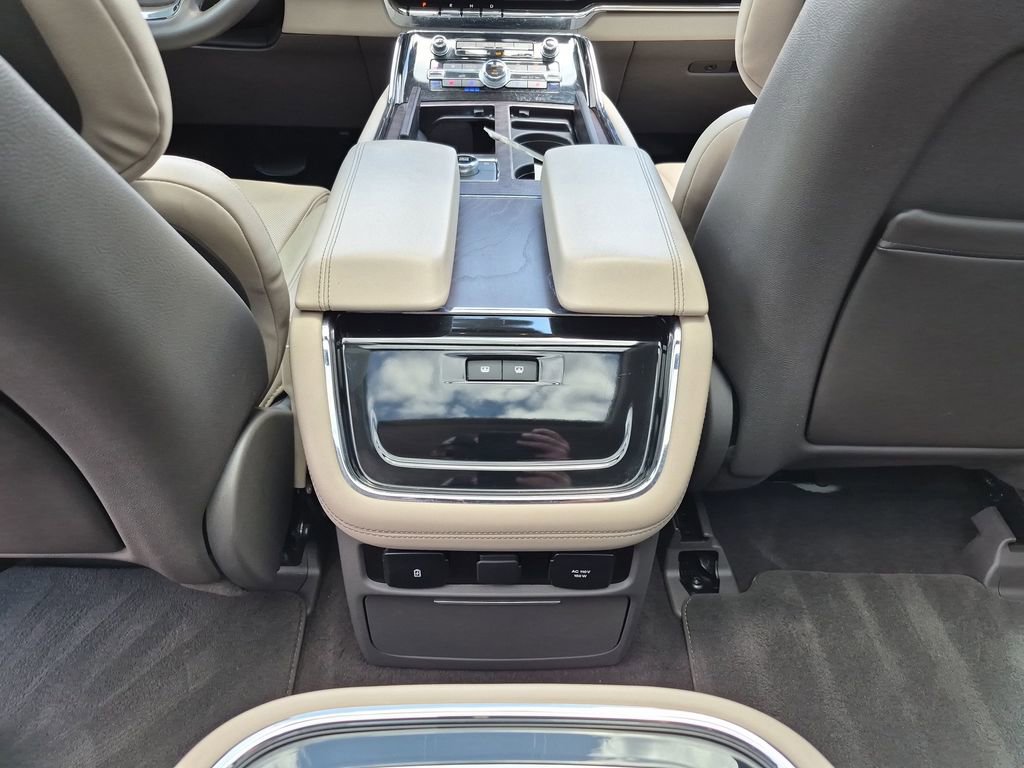 Used 2023 Lincoln Navigator Reserve AWD/4WD image 33