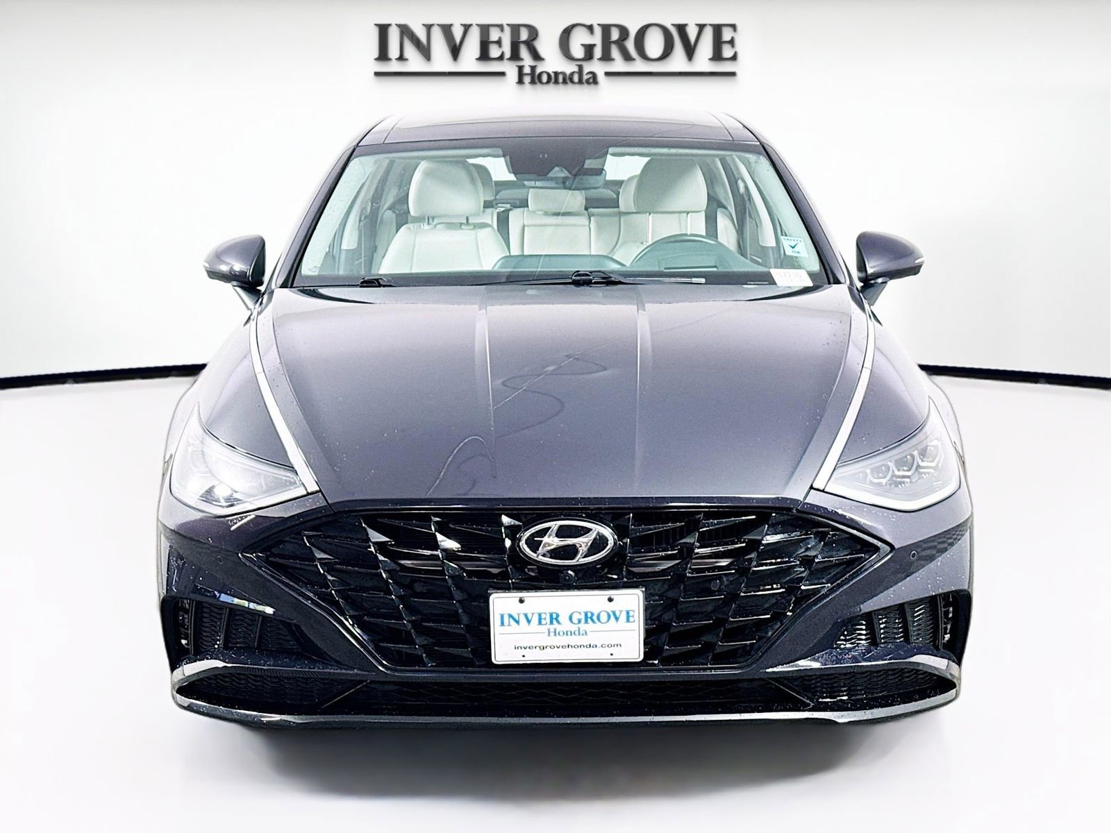 Used 2023 Hyundai Sonata Limited w/ Cargo Package FWD image 2
