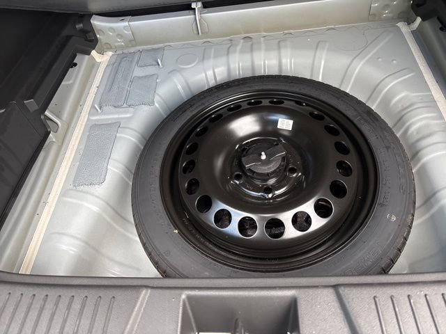 Used 2024 Chevrolet Trax RS w/ Sunroof Package image 31