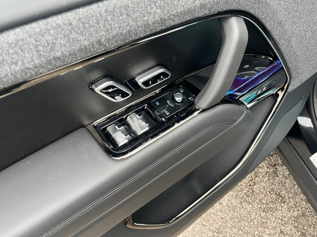 New 2026 Land Rover Range Rover Sport SE image 11