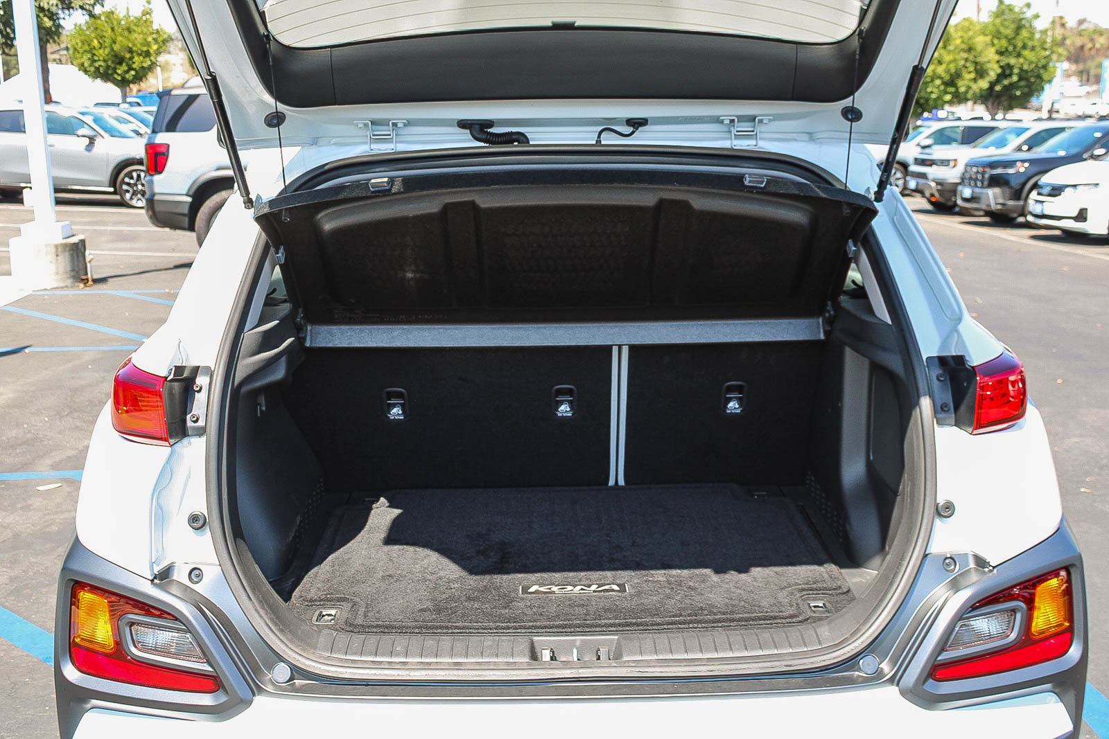 Used 2019 Hyundai Kona Limited FWD image 27