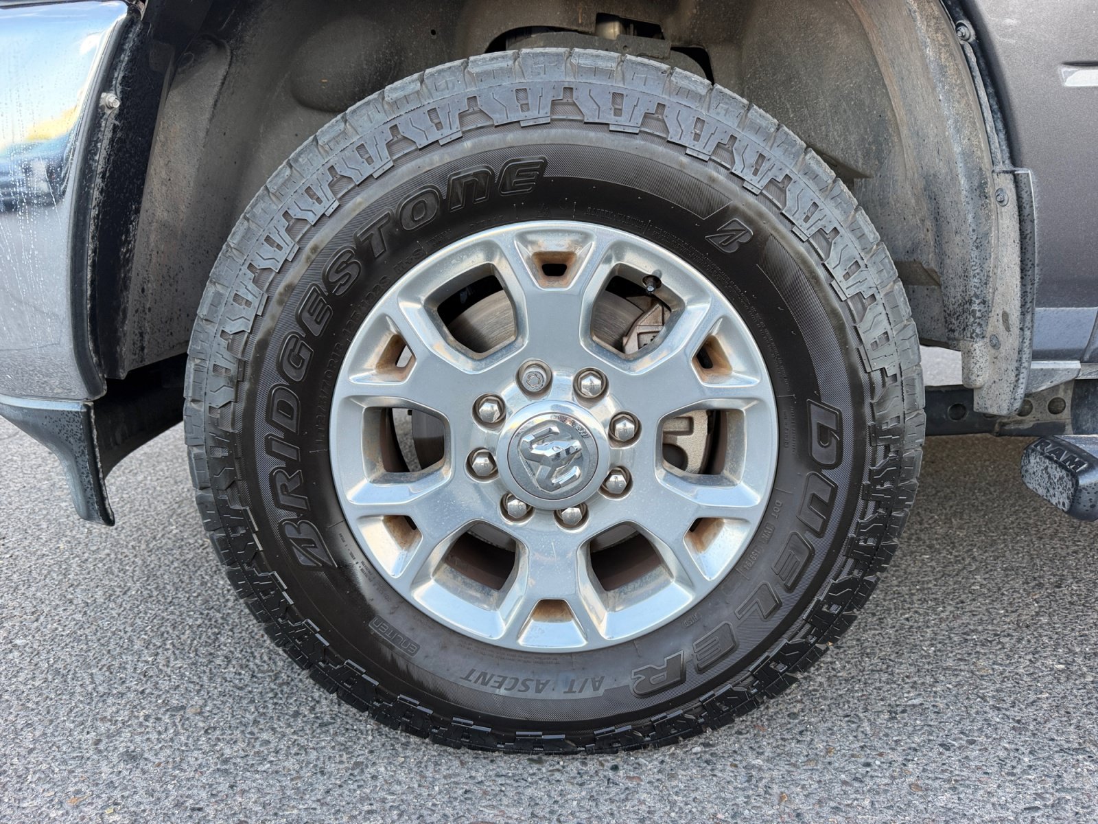 Used 2024 RAM 2500 Laramie AWD/4WD image 26